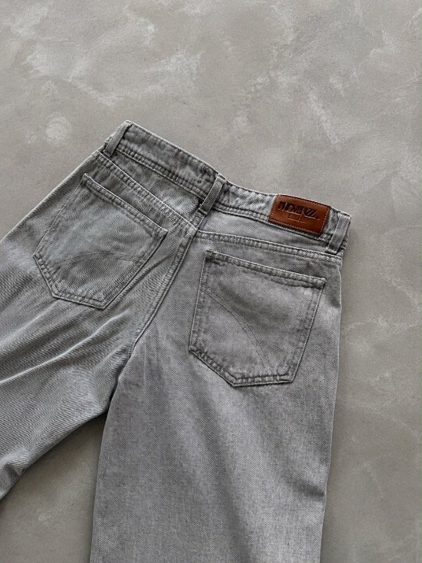 Jean wide leg luz rígido tiro bajo — imagen 4