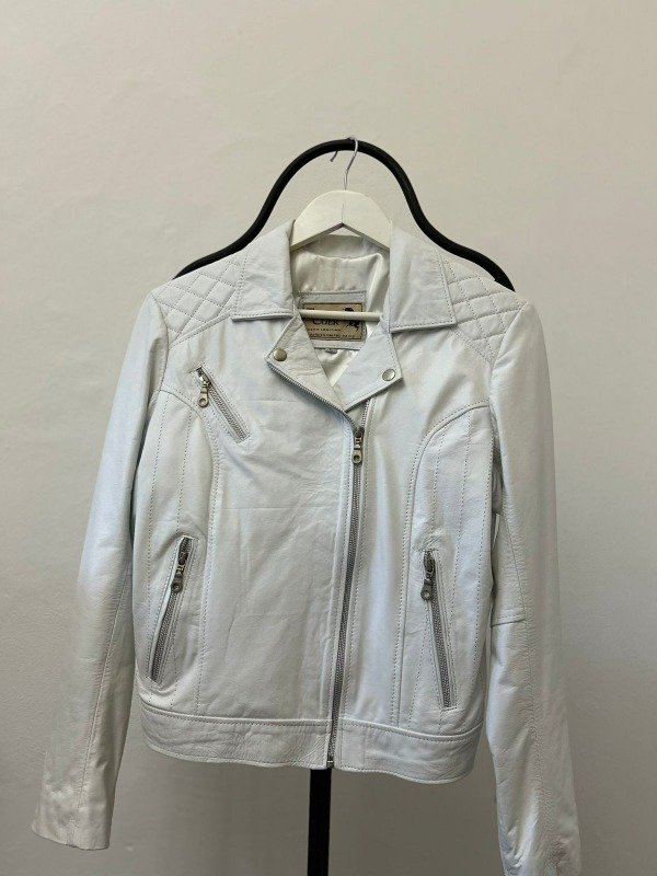 Producto - CHAQUETA DE CUERO BLANCA