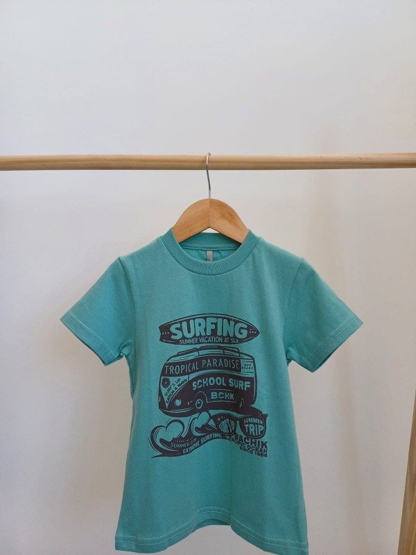 Producto - Remera school surf