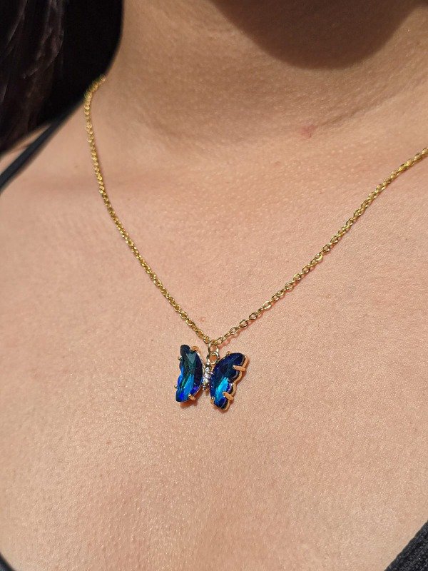Producto - Collar mariposa azul (dorado)