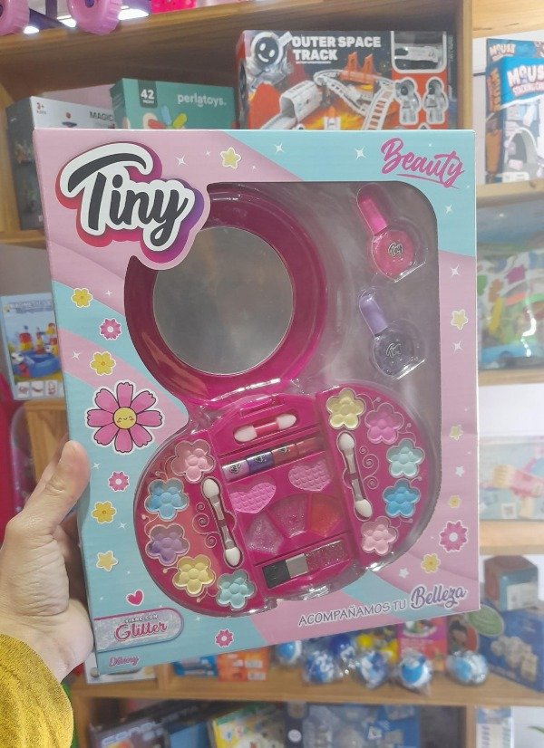 Producto - Set de maquillaje con espejo Tiny Fashion Make Up