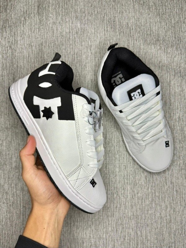 Producto - DC Court Graffik White