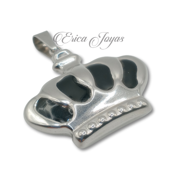 Producto - Dije chunky Corona con esmaltado negro (LJDI0002)