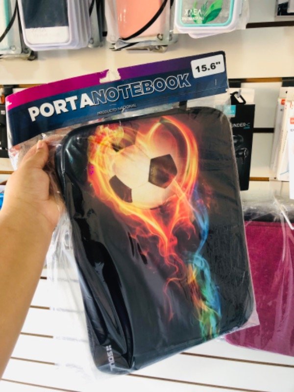 Producto - Funda Notebook 15 Pelota