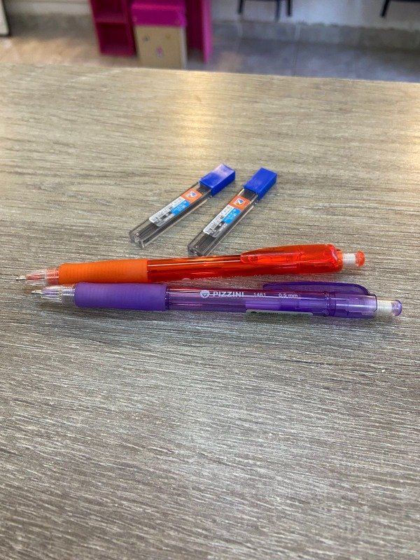 Producto - COMBO 2 Portaminas 0.5+ 2 cajas de minas 0.5