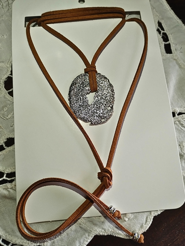 Producto - (2414) Chocker Chapón Plateado