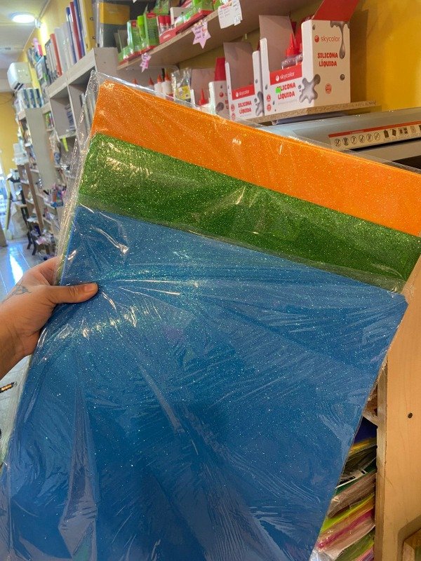 Producto - goma eva con brillo x3 unidades