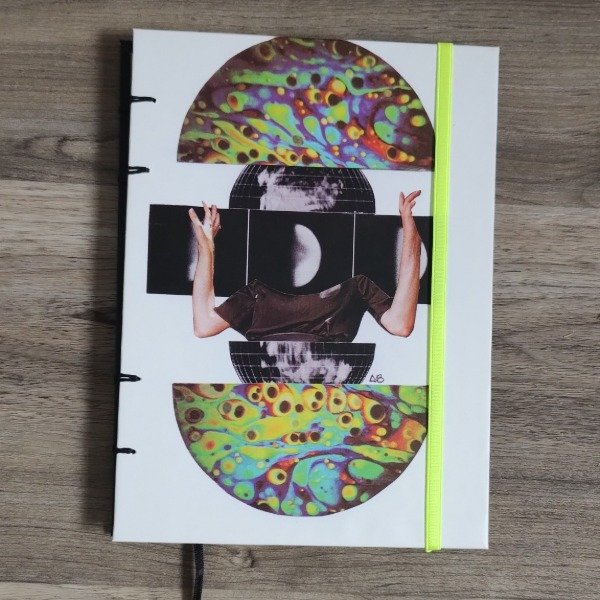 Producto - Cuaderno copta grande planeta