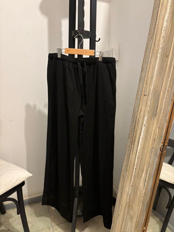Producto - JOGGER DE LANILLA