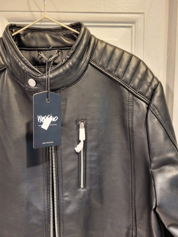 Producto - Campera MOSSIMO ecocuero negro NUEVA CON ETIQUETA Talle M - PRECIO: 156X - 3