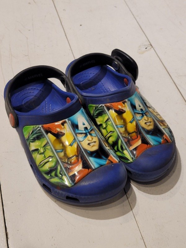 Producto - CROCS THE AVENGERS Talle 28/29 - PRECIO: 20X