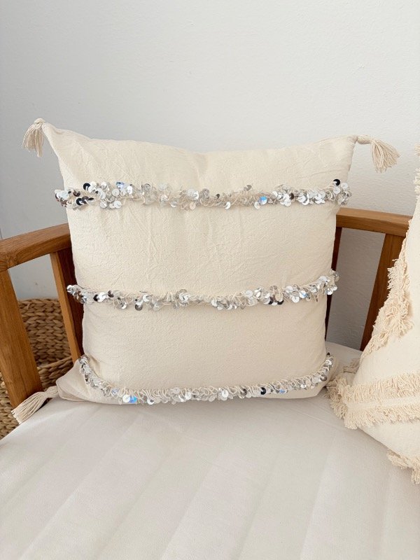 Producto - Funda de diseño 50x50 tusor lentejuelones plateados