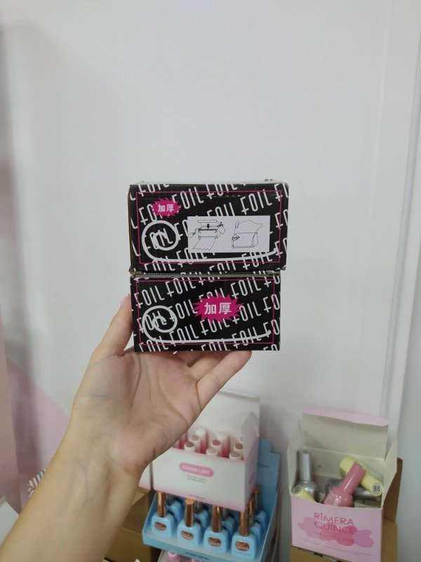 Producto - Papel aluminio para uñas