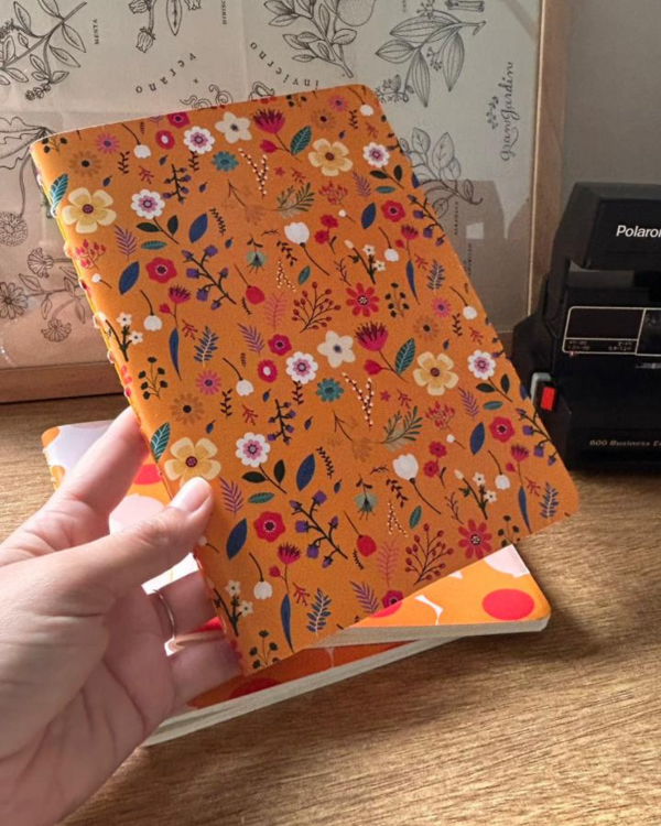 Producto - Libreta Adela Amarillo