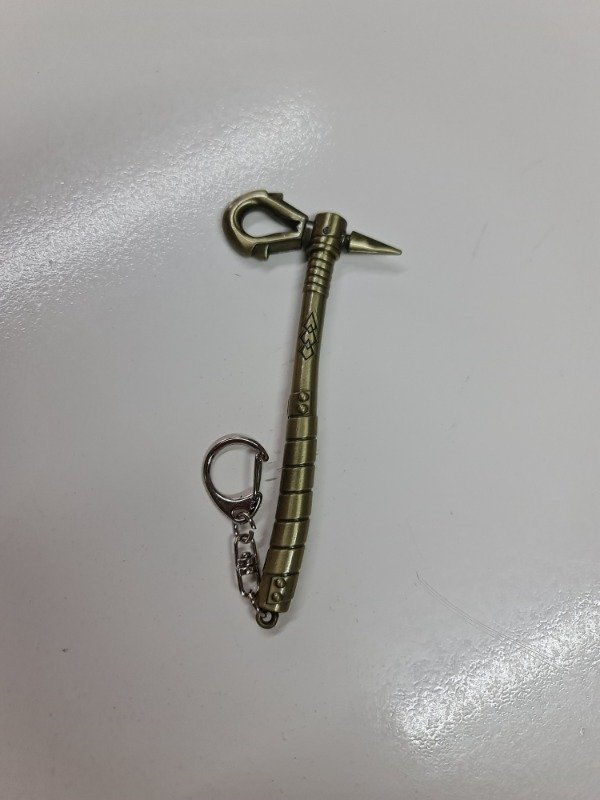 Producto - Llavero hacha Assasins Creed