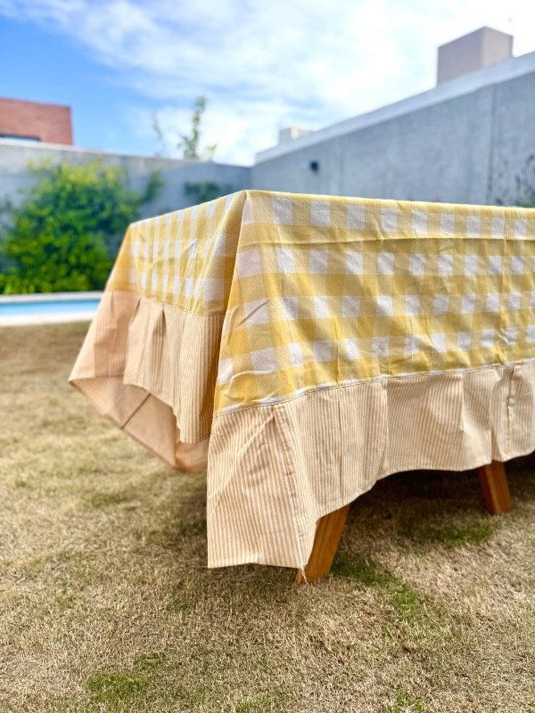 Producto - Mantel Tusor picnic maíz con volados mil rayas