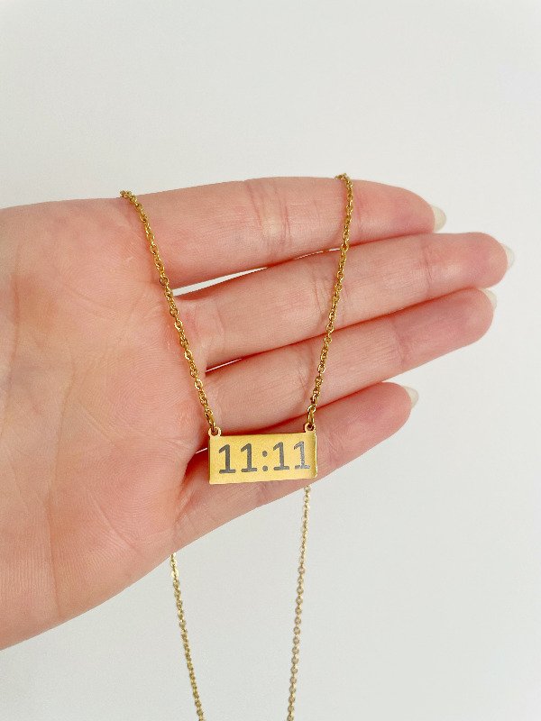 Producto - COLLAR 11:11 PLAQUITA