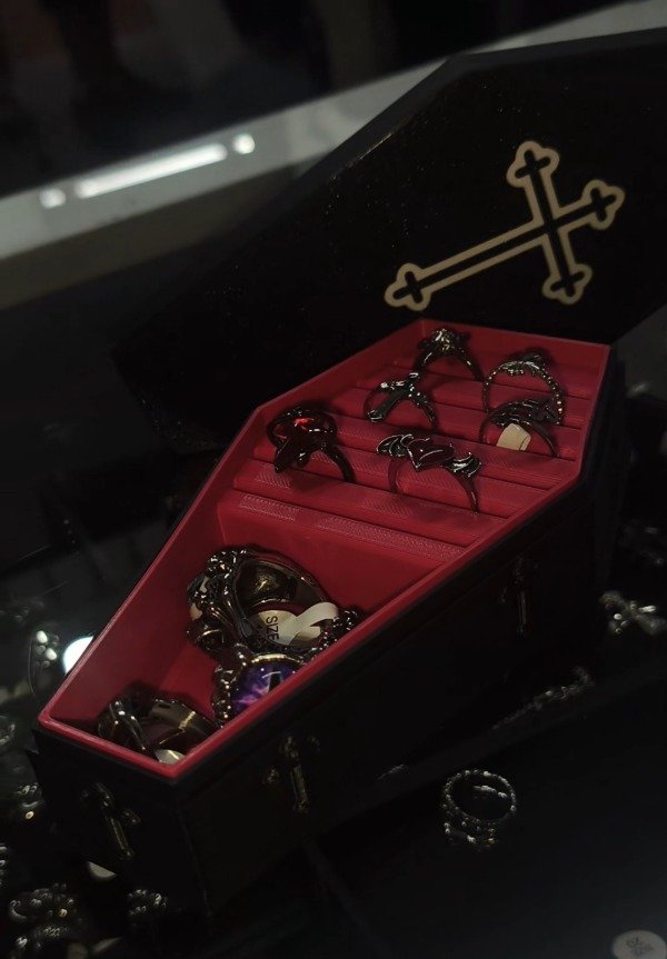 Producto - Ataud alhajero goth