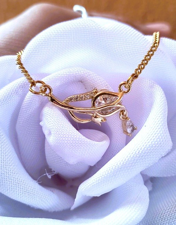 Producto - Collar tulipan dorado