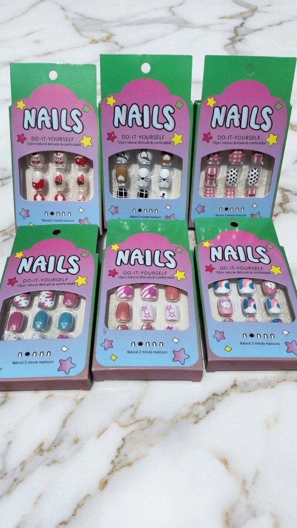 Producto - Uñas postizas con adhesivo - 0