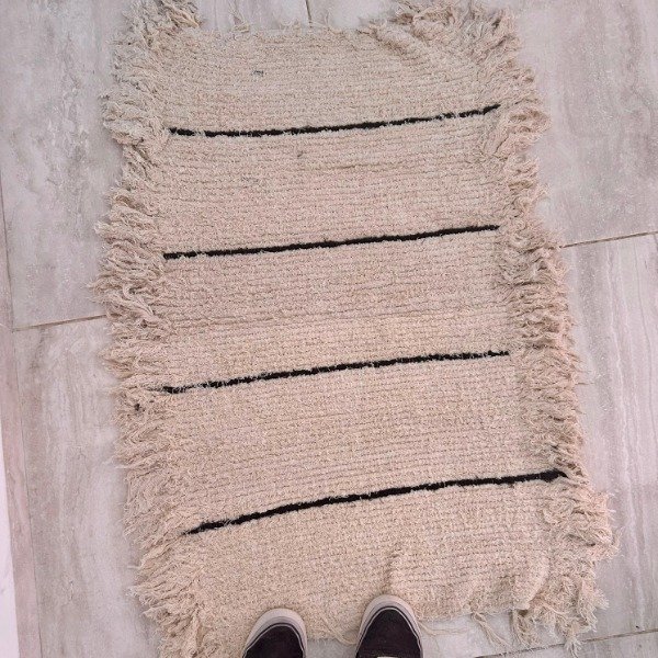 Producto - ALFOMBRA CUYO CRUDO CON NEGRO