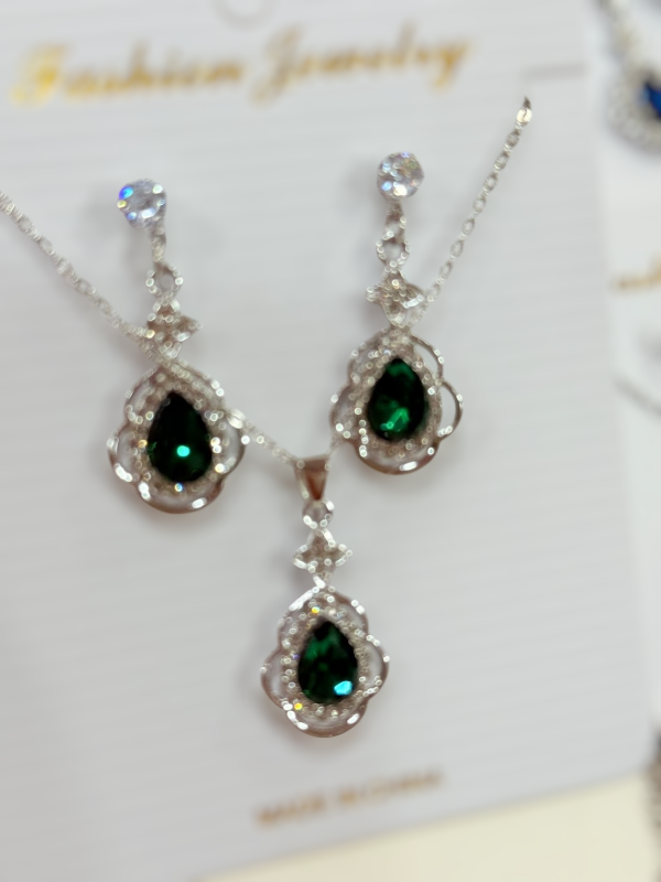 Producto - Set aros + cadenita Gota