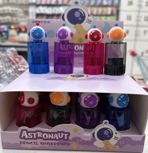 Producto - UT1062 SACA PUNTAS DOBLE ASTRONAUTA