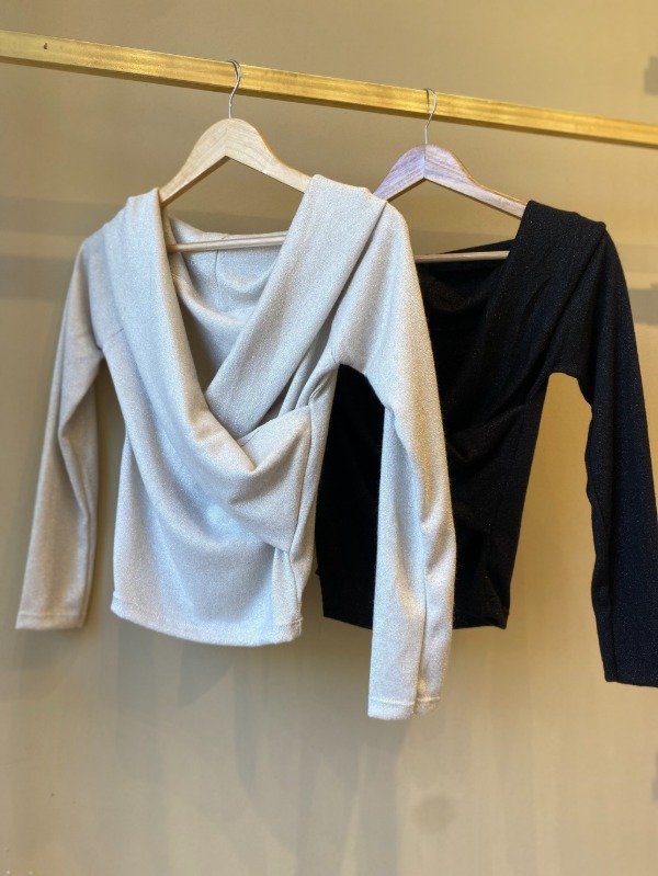 Producto - Sweater negro sin hombros