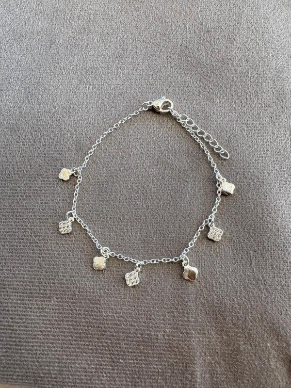 Producto - Pulsera FLOR VC colgante - Acero blanco