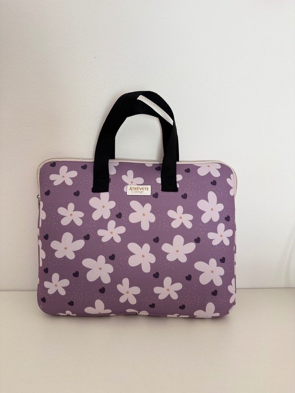 Producto - FUNDA DE NOTEBOOK - FLORES LILAS