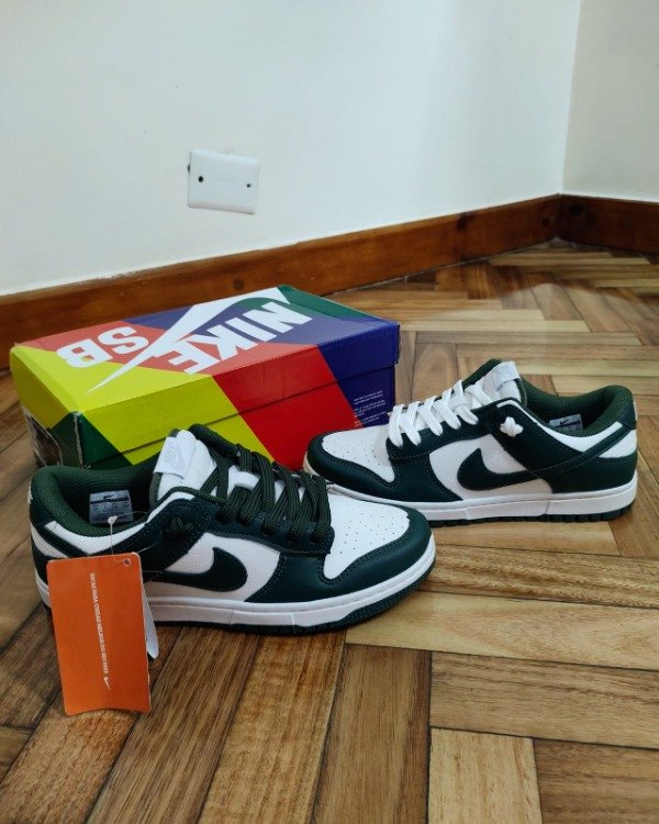 Producto - Nike SB Dunk Low Green