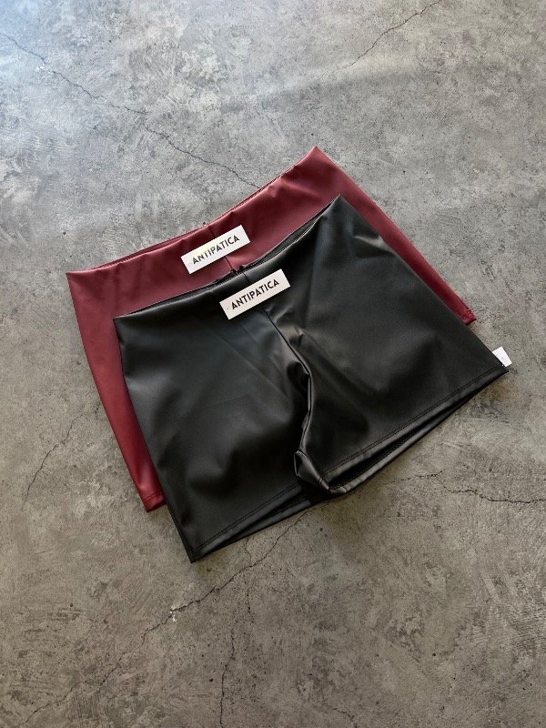 Producto - Short liso Cuerina