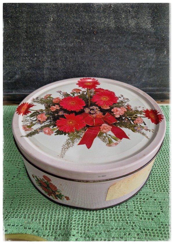Producto - Lata de Galletitas diseño flores