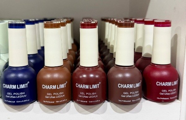 Producto - Esmaltes charm marrón y bordó