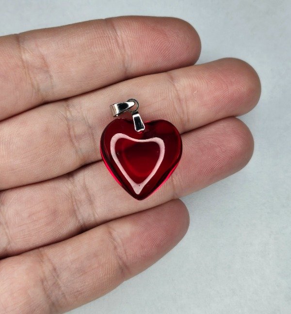 Producto - Dije corazon acrilico rojo