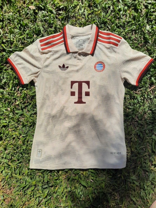 Producto - Bayern Munich Tercera 24/25 Jugador - Talle M