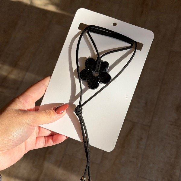 Producto - Chocker flor negra