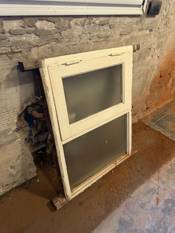 Producto - VENTILUZ UNA HOJA MOVIL Y UNA FIJA 70x90 CON MARCO #11537