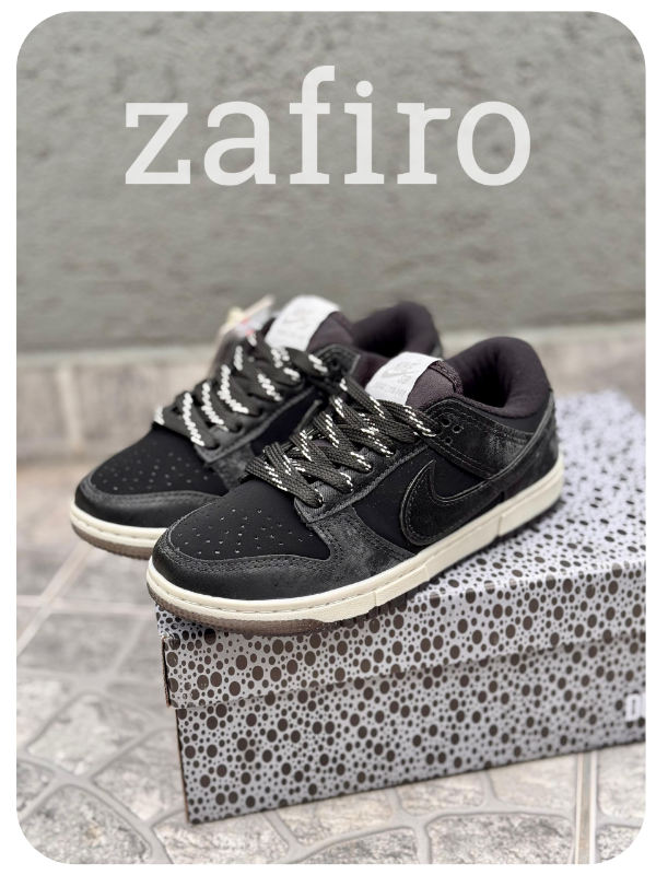 Producto - Nike Dunk SB Velvet