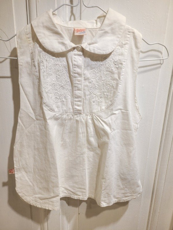 Producto - Camisa LE UTTHE musculosa blanca Talle 9 años - PRECIO: 4X