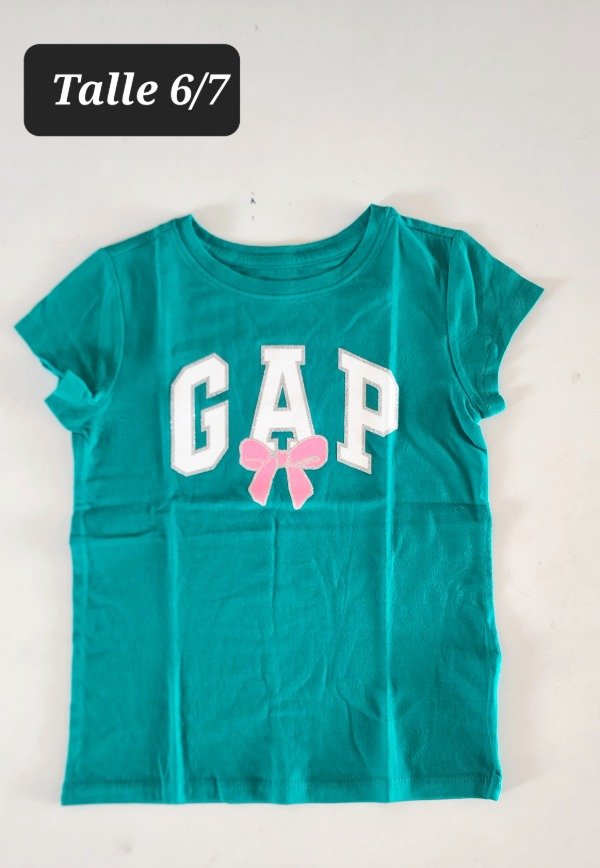 Remera manga corta gap talle 6/7 verde — imagen 2
