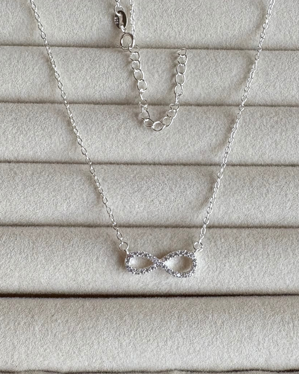 Producto - Cadena con dije infinito de plata 925 39-44cm