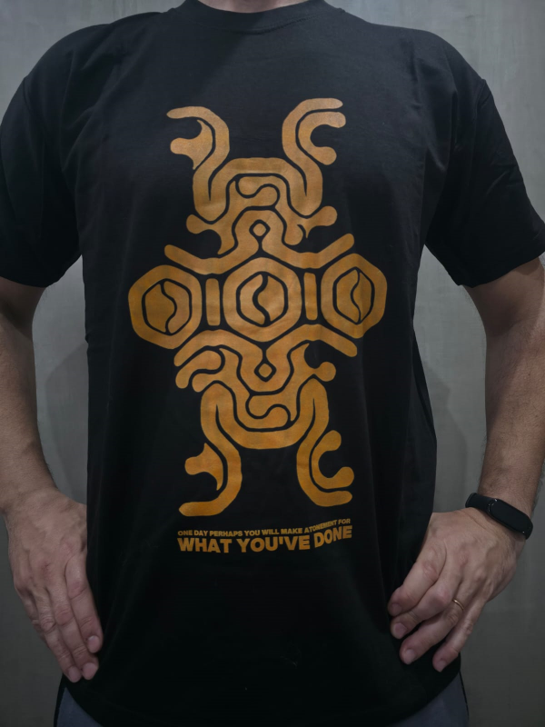 REMERA "SHADOW OF THE COLOSSUS" STOCK