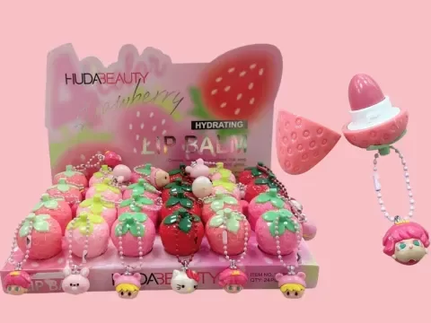 Producto - Bálsamo frutilla con llavero - Huda Beauty - 1