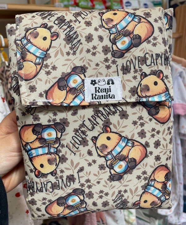 Producto - Cambiador de cordura impermeable con abrojo reni ranita capibara argentino