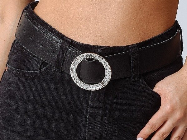 Producto - 115cm Cinto Piramidal Ecocuero Negro