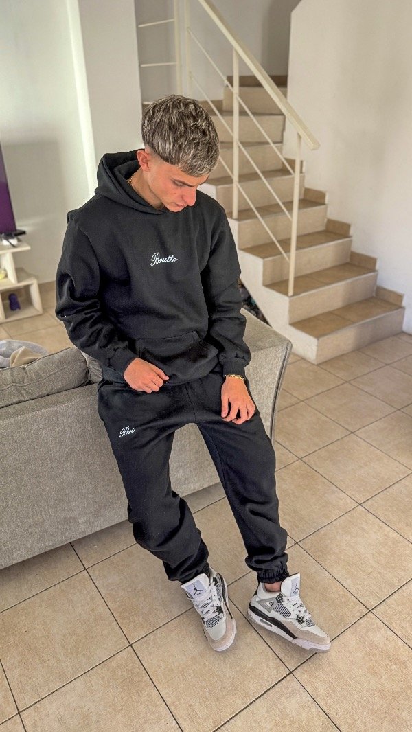 Producto - Conjunto negro (solo jogging)
