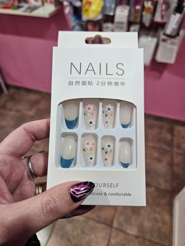 Producto - Press on c/ adhesivo Cool 18
