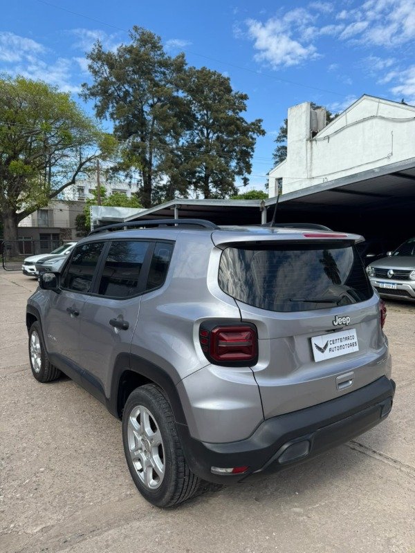 Producto - Jeep Renegade Sport 1.8 MT 2022 - 5