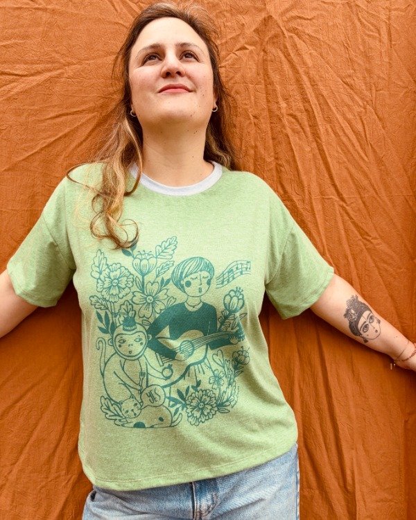 Producto - REMERA VERDE MARIA ELENA WALSH TALLE XL